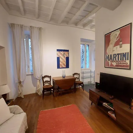 Pantheon Luxury アパート *